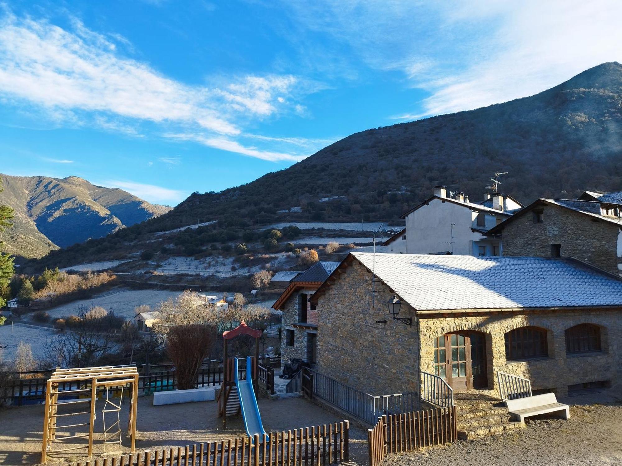 Casa Rural La Comella Tirvia Ngoại thất bức ảnh