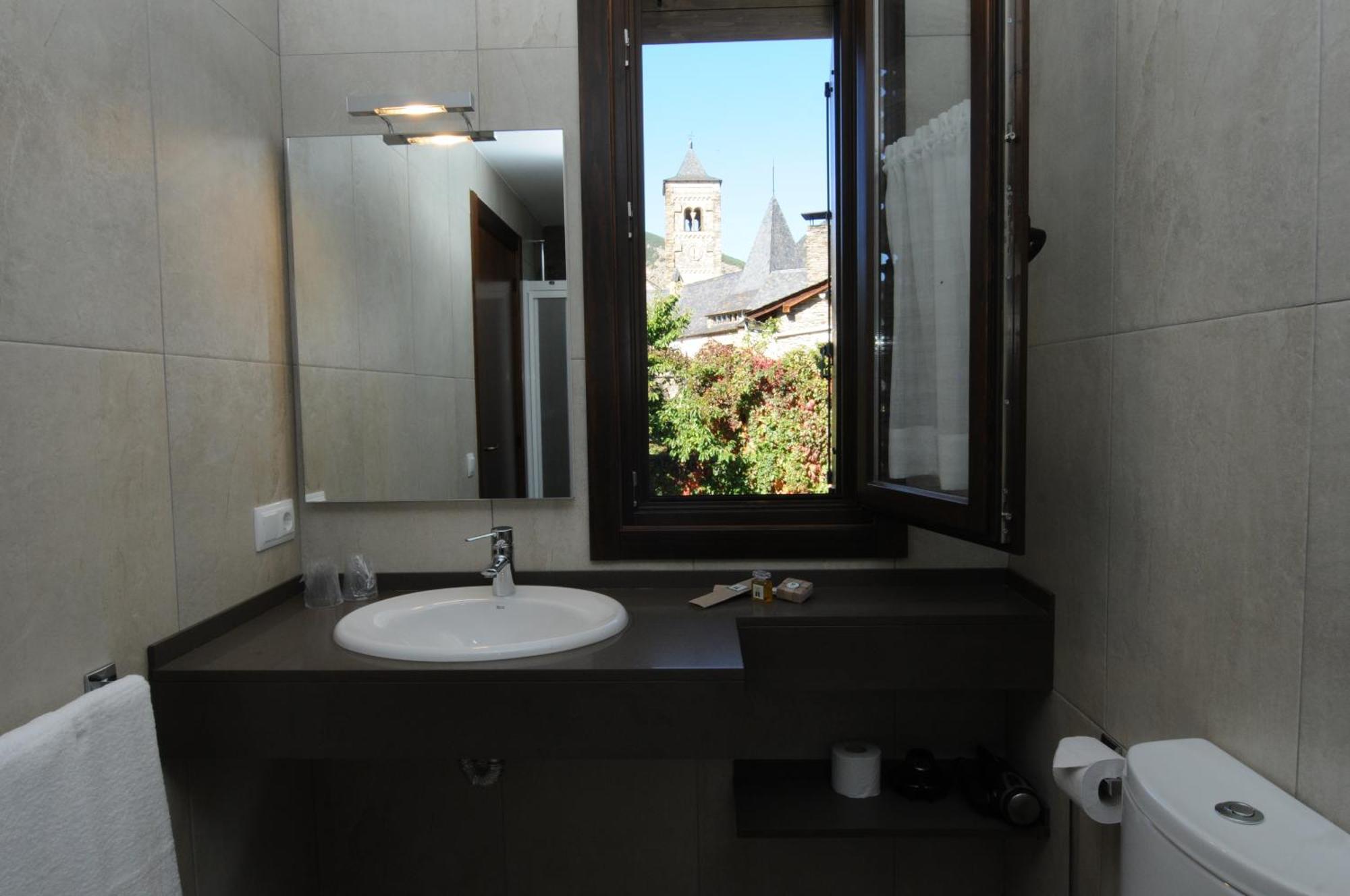 Casa Rural La Comella Tirvia Ngoại thất bức ảnh
